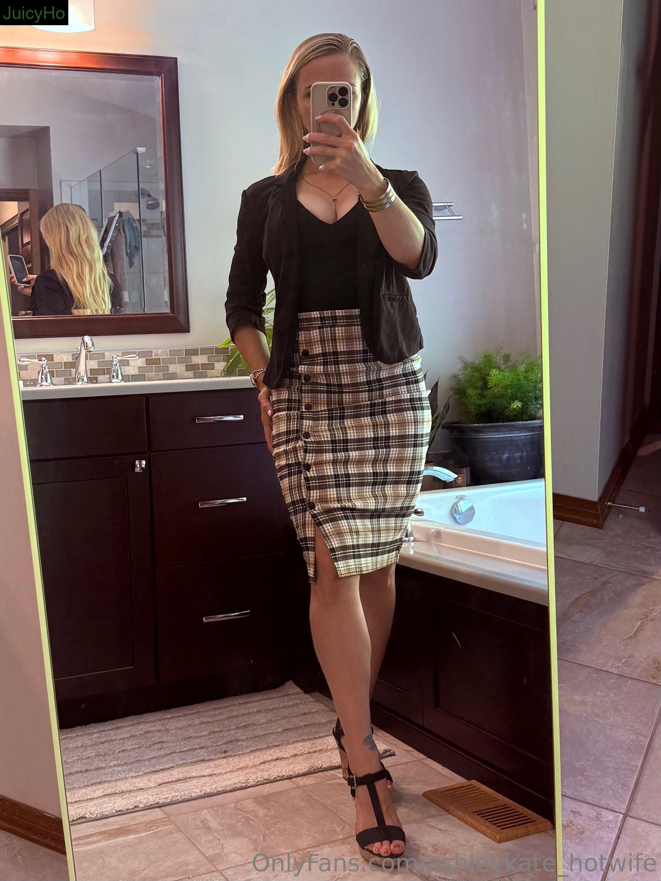 ashleykate_hotwife photos 8