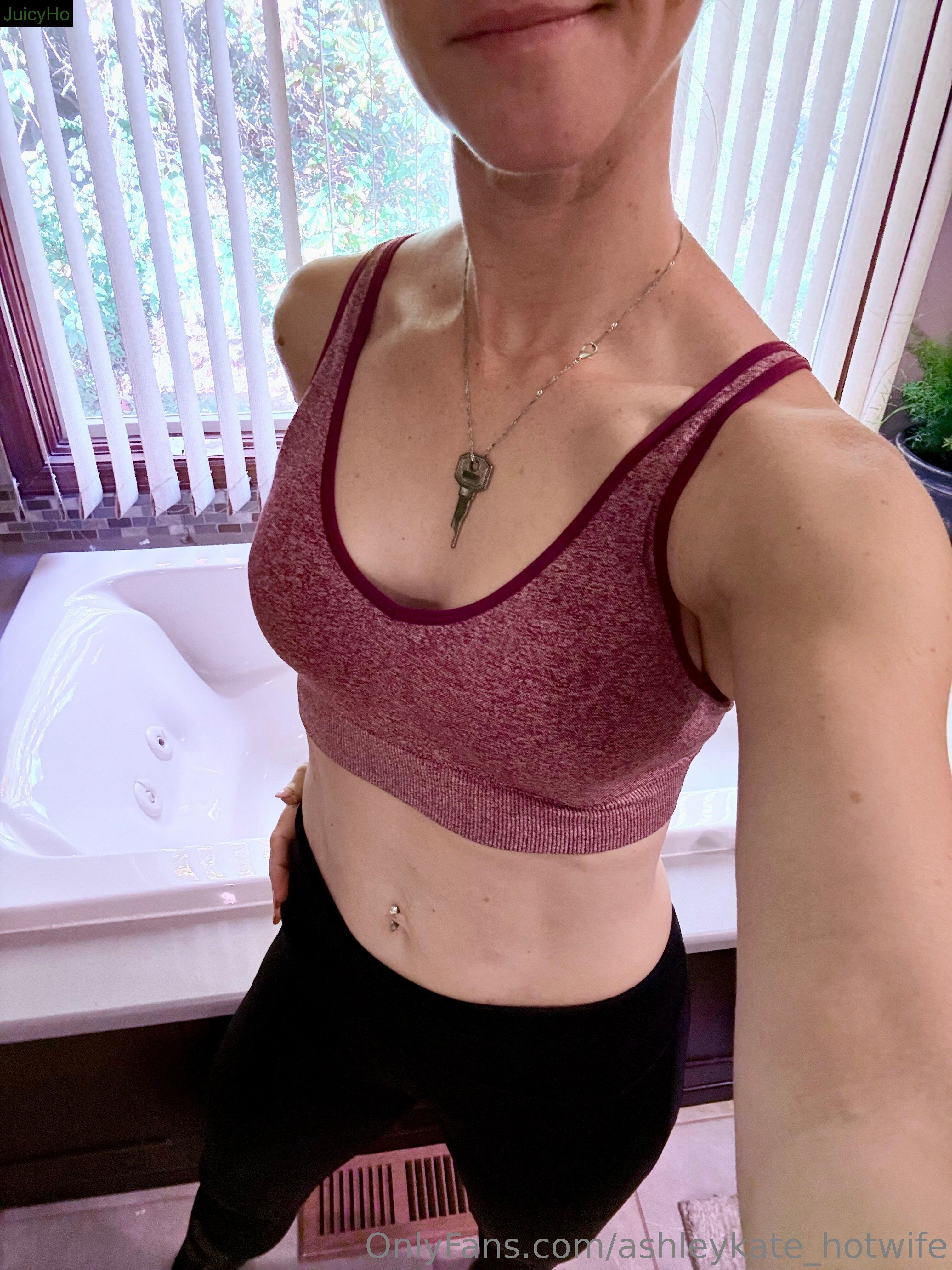 ashleykate_hotwife photos 9